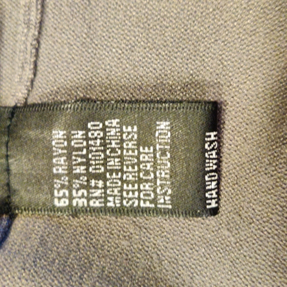 Pierre New York Turtleneck Sweater - Picture 14 of 15